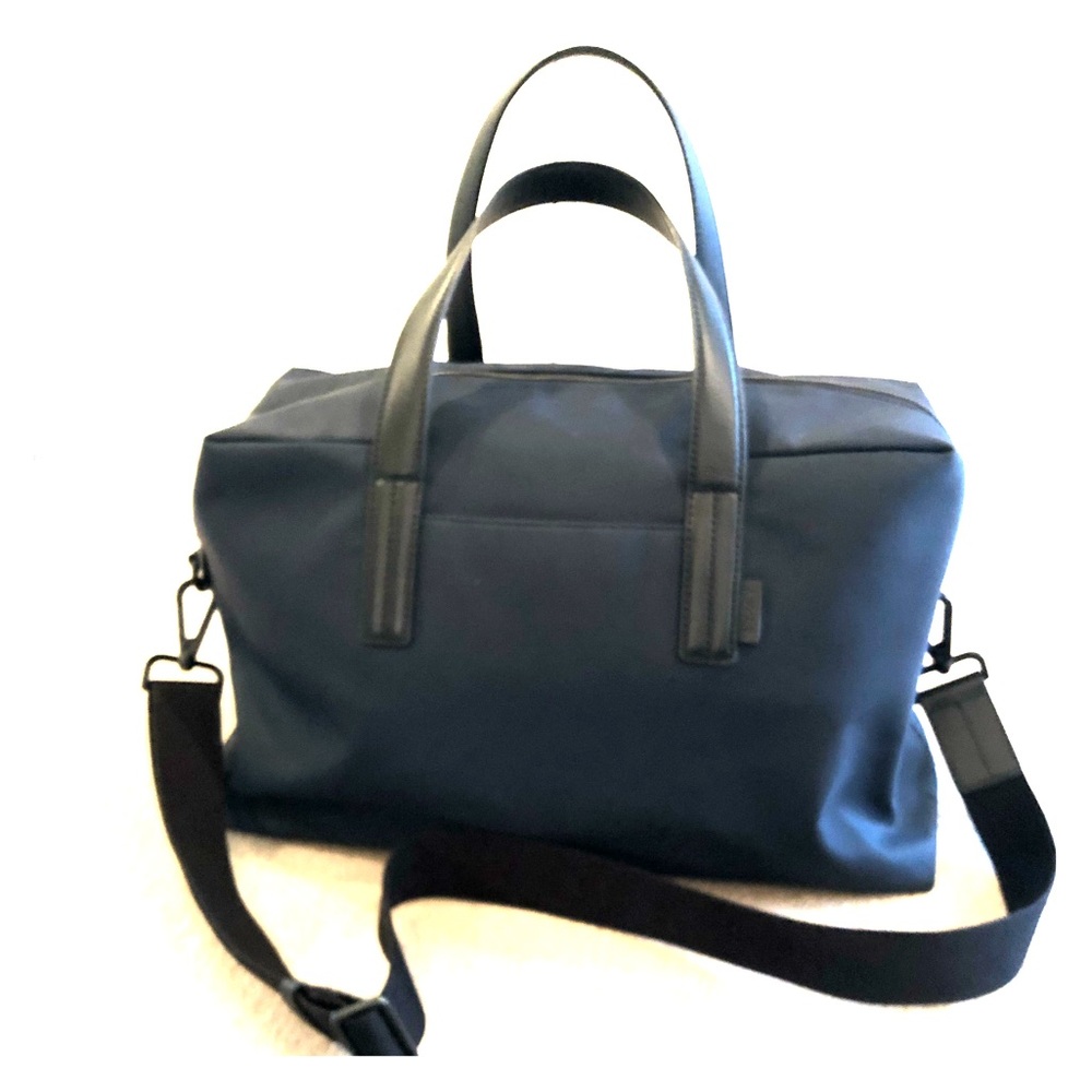 Like new Away Anywhere Bag - Navy Nylon